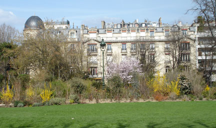 picture of park and building Paris France